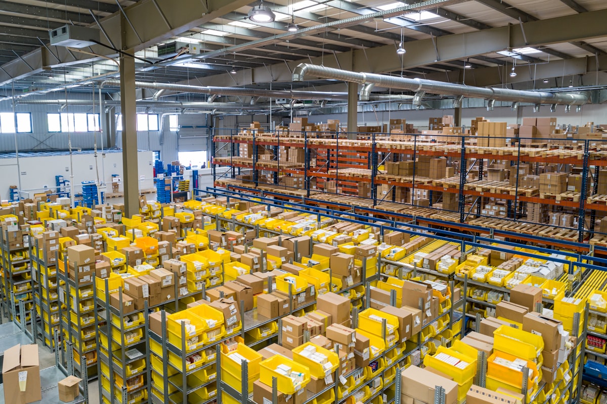 Fulfilment centre with sorted orders